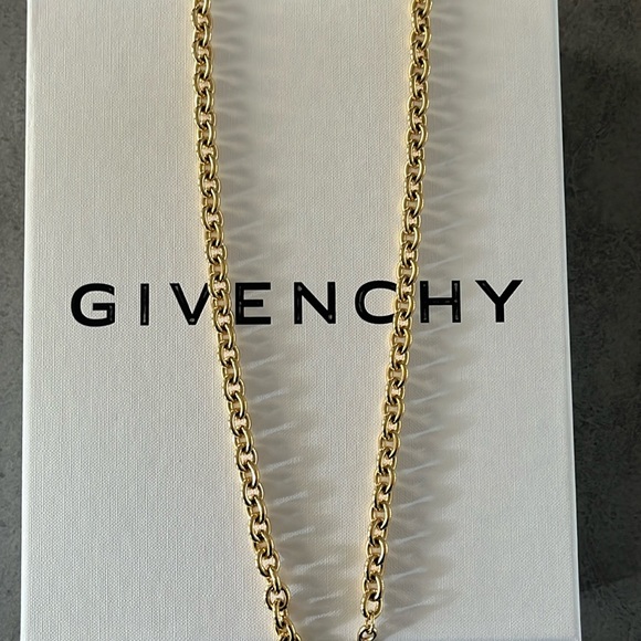 Givenchy Vintage Link Chain - Picture 3 of 6